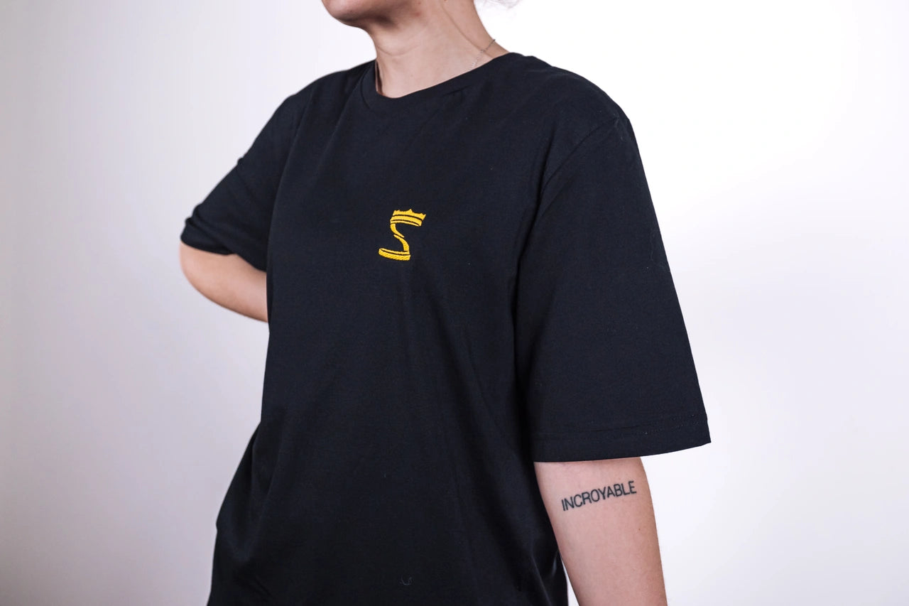 T-shirt "It's official"